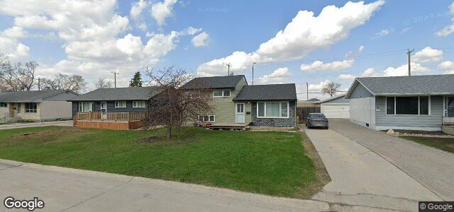 Larawan ng 63 Vincent Massey Boulevard sa Winnipeg, Manitoba