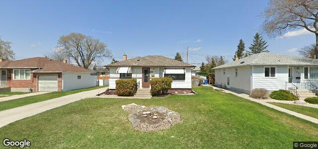 Larawan ng 64 Crestwood Crescent sa Winnipeg, Manitoba