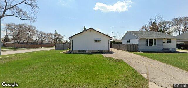 Larawan ng 65 Conifer Crescent sa Winnipeg, Manitoba