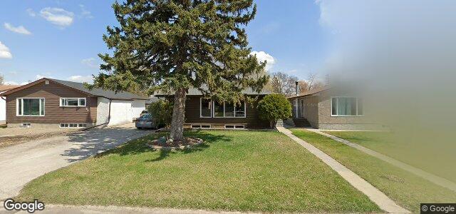 Larawan ng 66 De Bourmont Bay sa Winnipeg, Manitoba