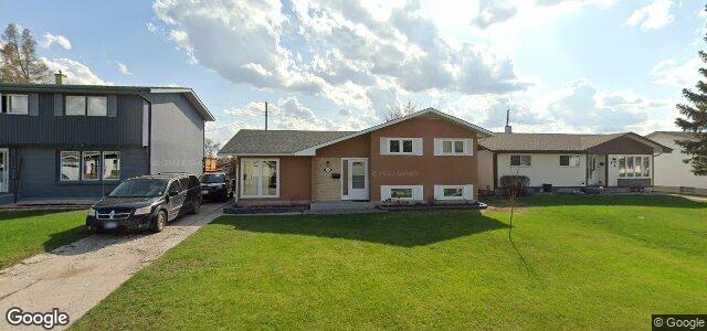 Larawan ng 66 Lomond Boulevard sa Winnipeg, Manitoba