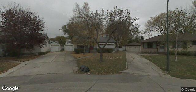 Larawan ng 67 Fontaine Crescent sa Winnipeg, Manitoba