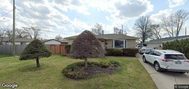 Larawan ng 70 Vincent Massey Boulevard sa Winnipeg, Manitoba