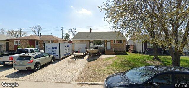 Larawan ng 71 Crestwood Crescent sa Winnipeg, Manitoba