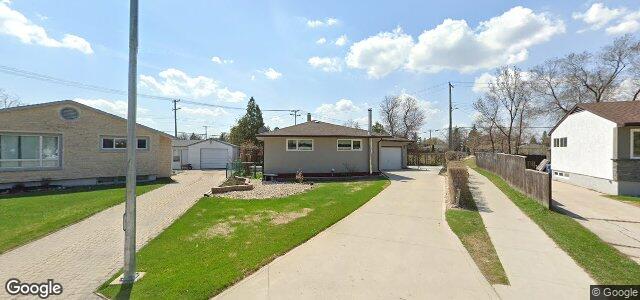 Larawan ng 71 De Bourmont Bay sa Winnipeg, Manitoba