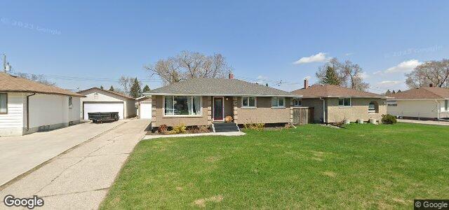 Larawan ng 72 Crestwood Crescent sa Winnipeg, Manitoba