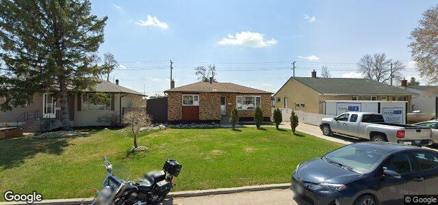 Larawan ng 73 Crestwood Crescent sa Winnipeg, Manitoba