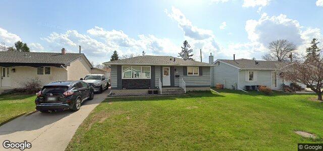 Larawan ng 73 Lochmoor Avenue sa Winnipeg, Manitoba