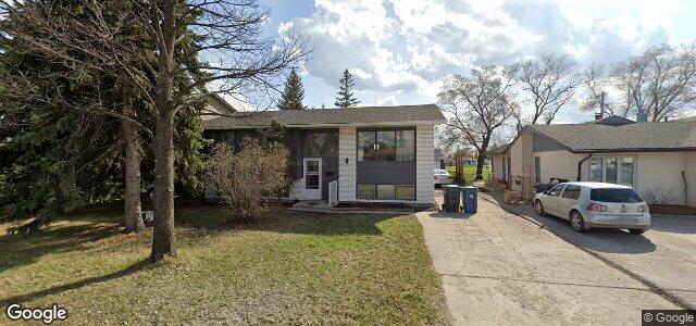 Larawan ng 74 Lomond Boulevard sa Winnipeg, Manitoba