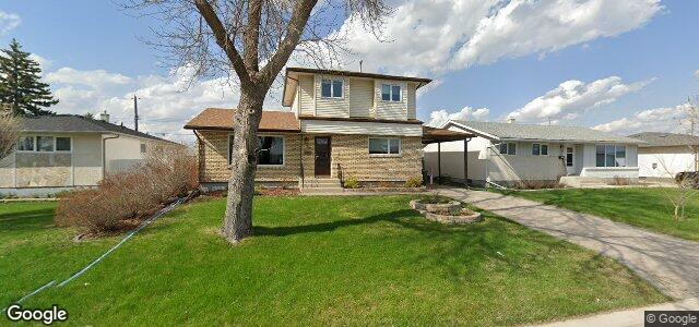 Larawan ng 74 Penfold Crescent sa Winnipeg, Manitoba