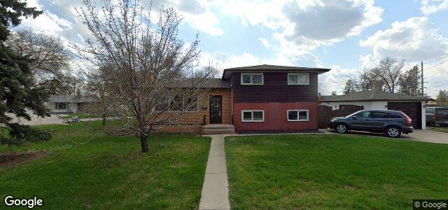 Larawan ng 74 Vincent Massey Boulevard sa Winnipeg, Manitoba