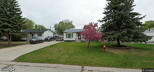 Larawan ng 747 Autumnwood Drive sa Winnipeg, Manitoba