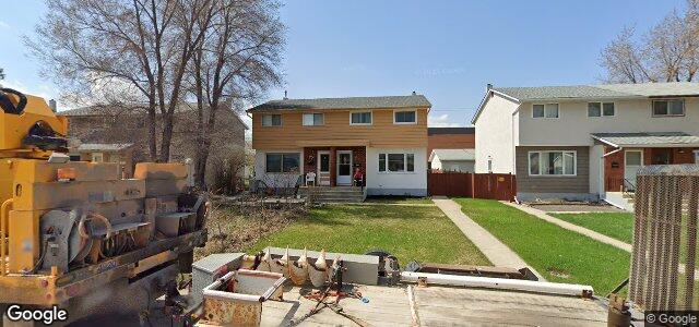 Larawan ng 75 Canberra Road sa Winnipeg, Manitoba