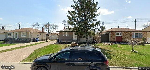 Larawan ng 75 Crestwood Crescent sa Winnipeg, Manitoba