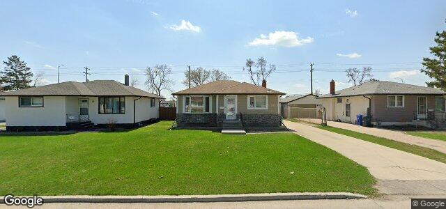 Larawan ng 77 Crestwood Crescent sa Winnipeg, Manitoba