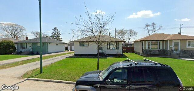 Larawan ng 79 Crestwood Crescent sa Winnipeg, Manitoba