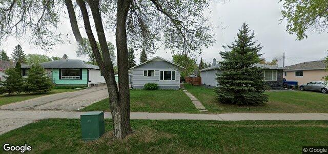 Larawan ng 816 Autumnwood Drive sa Winnipeg, Manitoba