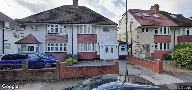 Larawan ng 82 Canberra Road sa Winnipeg, Manitoba