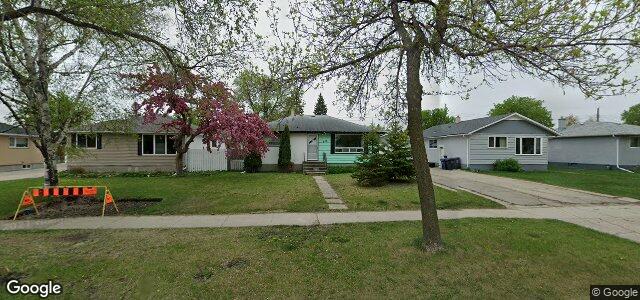 Larawan ng 820 Autumnwood Drive sa Winnipeg, Manitoba