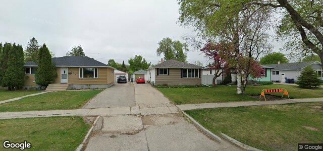 Larawan ng 824 Autumnwood Drive sa Winnipeg, Manitoba