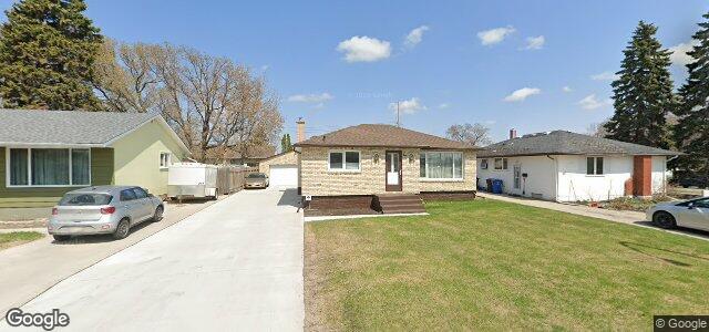 Photo of 84 Crestwood Crescent in Winnipeg, Manitoba