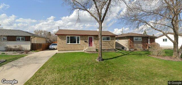 Larawan ng 86 Penfold Crescent sa Winnipeg, Manitoba