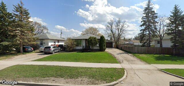 Photo of 866 Elizabeth Road in Winnipeg, Manitoba