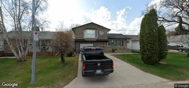 Larawan ng 9 Lomond Boulevard sa Winnipeg, Manitoba