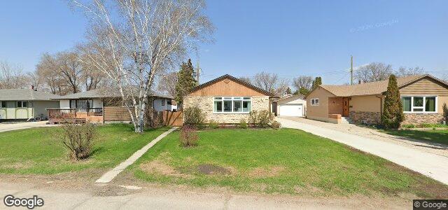 Larawan ng 94 Crestwood Crescent sa Winnipeg, Manitoba