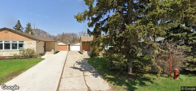 Larawan ng 96 Crestwood Crescent sa Winnipeg, Manitoba