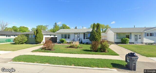Larawan ng 96 Howden Road sa Winnipeg, Manitoba