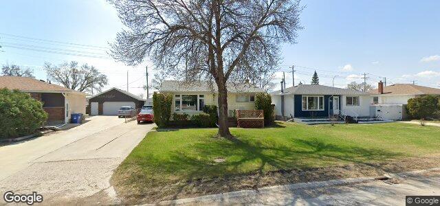Larawan ng 99 Crestwood Crescent sa Winnipeg, Manitoba
