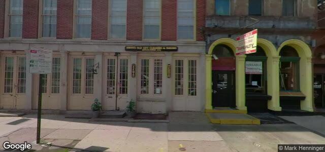 Larawan ng 104 Chestnut Street sa Winnipeg, Manitoba