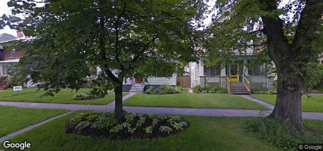 Larawan ng 126 Home Street sa Winnipeg, Manitoba