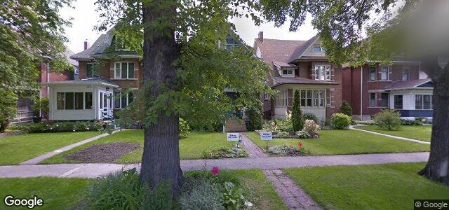 Larawan ng 129 Home Street sa Winnipeg, Manitoba