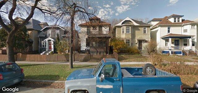 Larawan ng 168 Home Street sa Winnipeg, Manitoba
