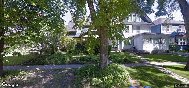 Larawan ng 185 Ethelbert Street sa Winnipeg, Manitoba