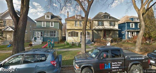 Larawan ng 194 Home Street sa Winnipeg, Manitoba