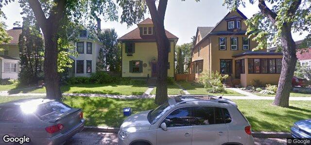 Larawan ng 210 Ethelbert Street sa Winnipeg, Manitoba