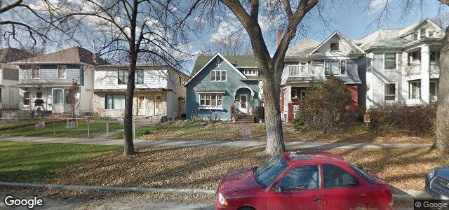 Larawan ng 228 Home Street sa Winnipeg, Manitoba