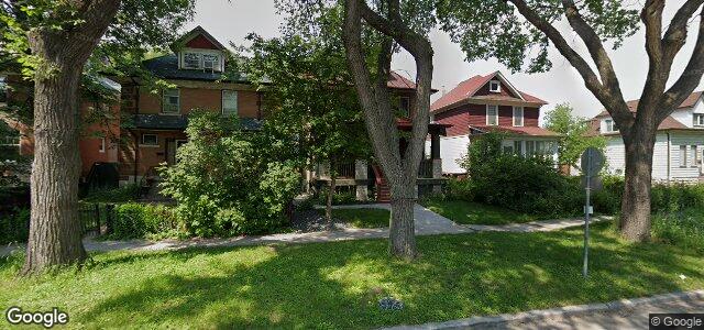 Larawan ng 242 Ruby Street sa Winnipeg, Manitoba