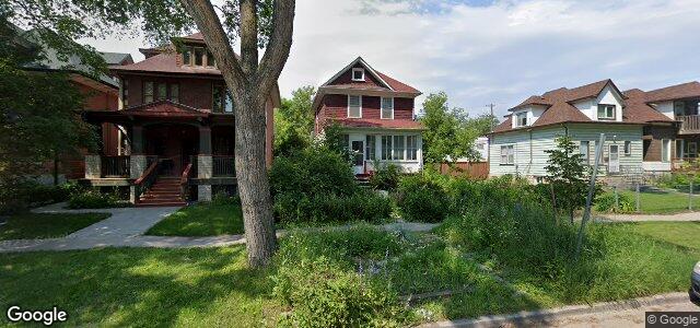 Larawan ng 244 Ruby Street sa Winnipeg, Manitoba