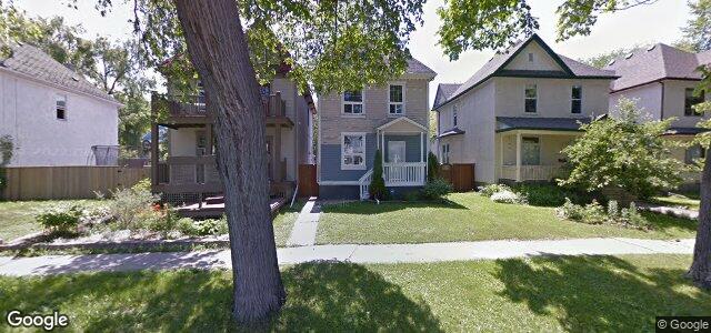 Larawan ng 32 Fawcett Avenue sa Winnipeg, Manitoba