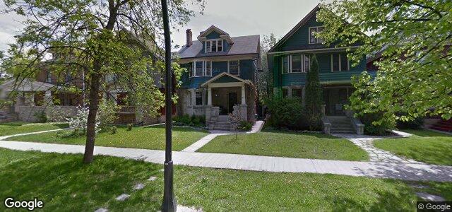 Larawan ng 32 Purcell Avenue sa Winnipeg, Manitoba