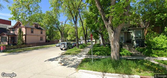 Larawan ng 74 Evanson Street sa Winnipeg, Manitoba