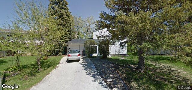 Larawan ng 19 Oakdean Crescent sa Winnipeg, Manitoba