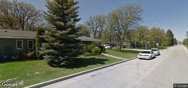 Larawan ng 2 Armour Crescent sa Winnipeg, Manitoba