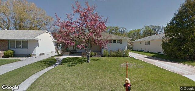 Photo of 203 Harris Boulevard in Winnipeg, Manitoba