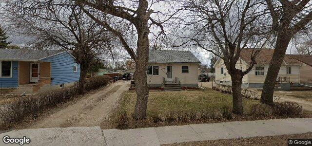 Larawan ng 100 Sadler Avenue sa Winnipeg, Manitoba