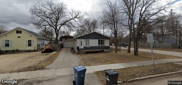 Larawan ng 104 Hindley Avenue sa Winnipeg, Manitoba
